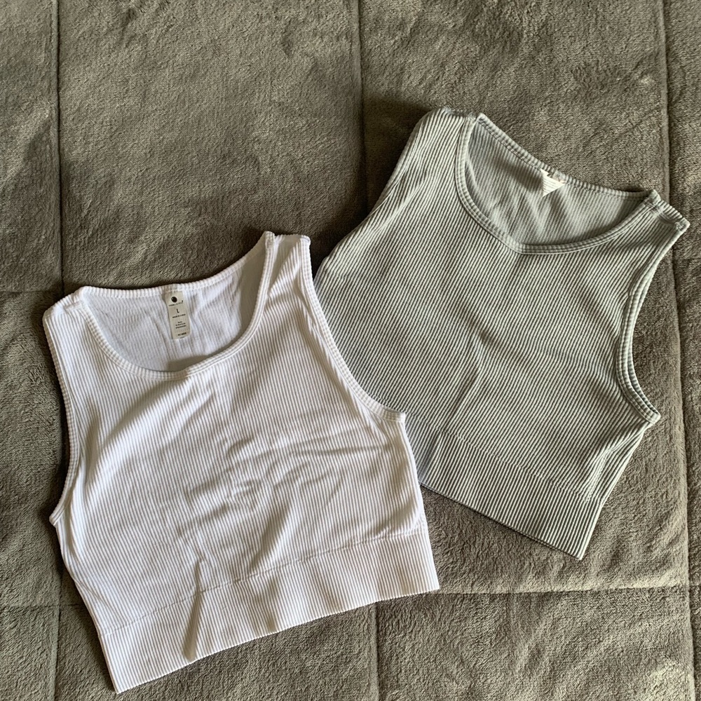 Sports Bras/Cropped Tanks